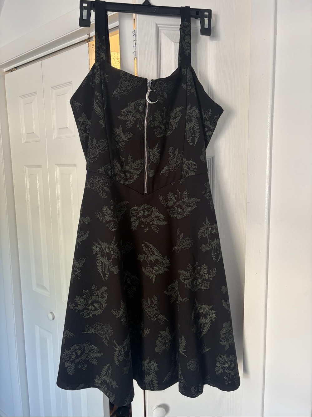 Midnight Hour DECAYED FOREST ZIPPER
DRESS